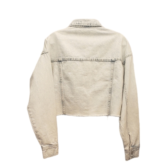 Acid-Wash Cropped Denim Jacket - Picture 10 of 10